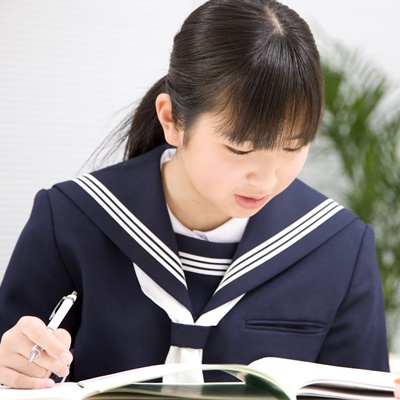 中学生の勉強法 定期テストの点数アップには正しい予習 復習を